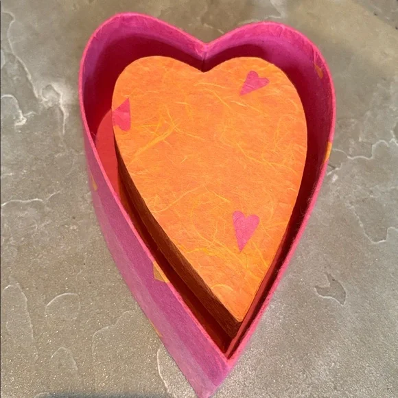 Set of 4 Pink Heart-Shaped Storage Boxes NWT Never Used - Picture 4 of 11